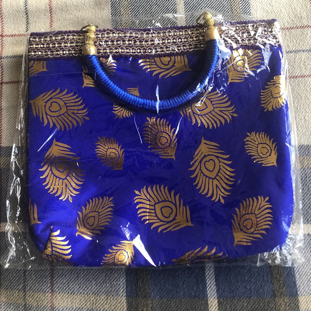 *HP* Cute Purple Purse